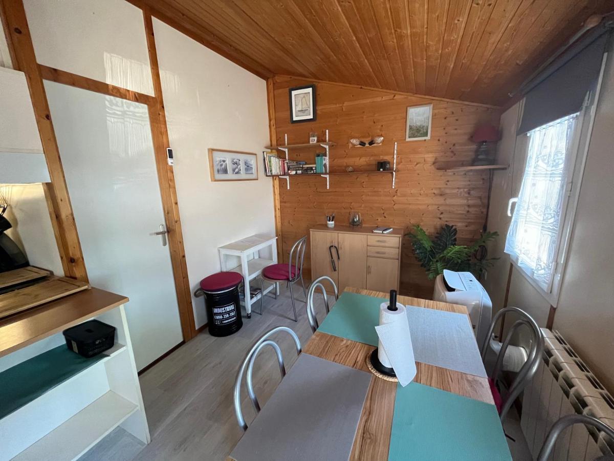 Chalet Agreable En Bord En De Mer. Port-des-Barques Exterior foto